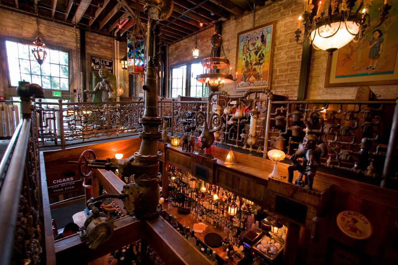 Hotel McMenamins Kennedy School Portland Exterior foto